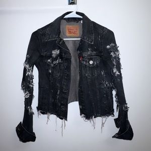 Cropped Levi Jean Jacket Black